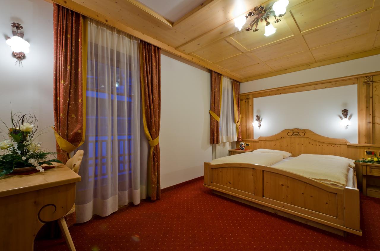 Hotel Al Viel B&B Canazei Exterior foto